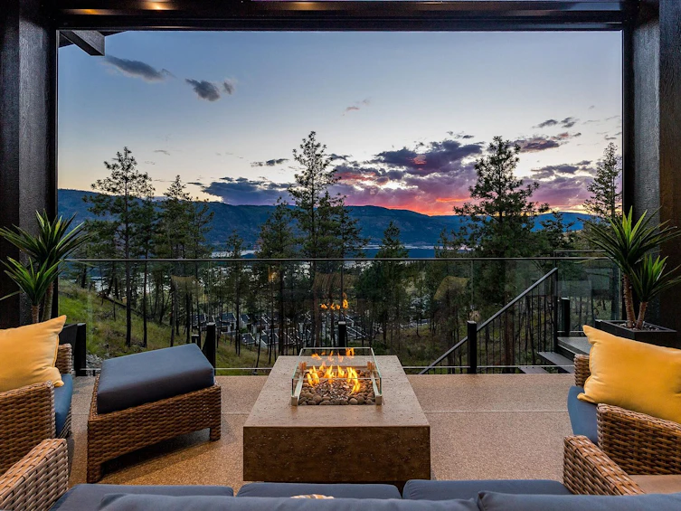 10038 Beacon Hill Drive, Lake Country, BC, V4V 0A9 - 57