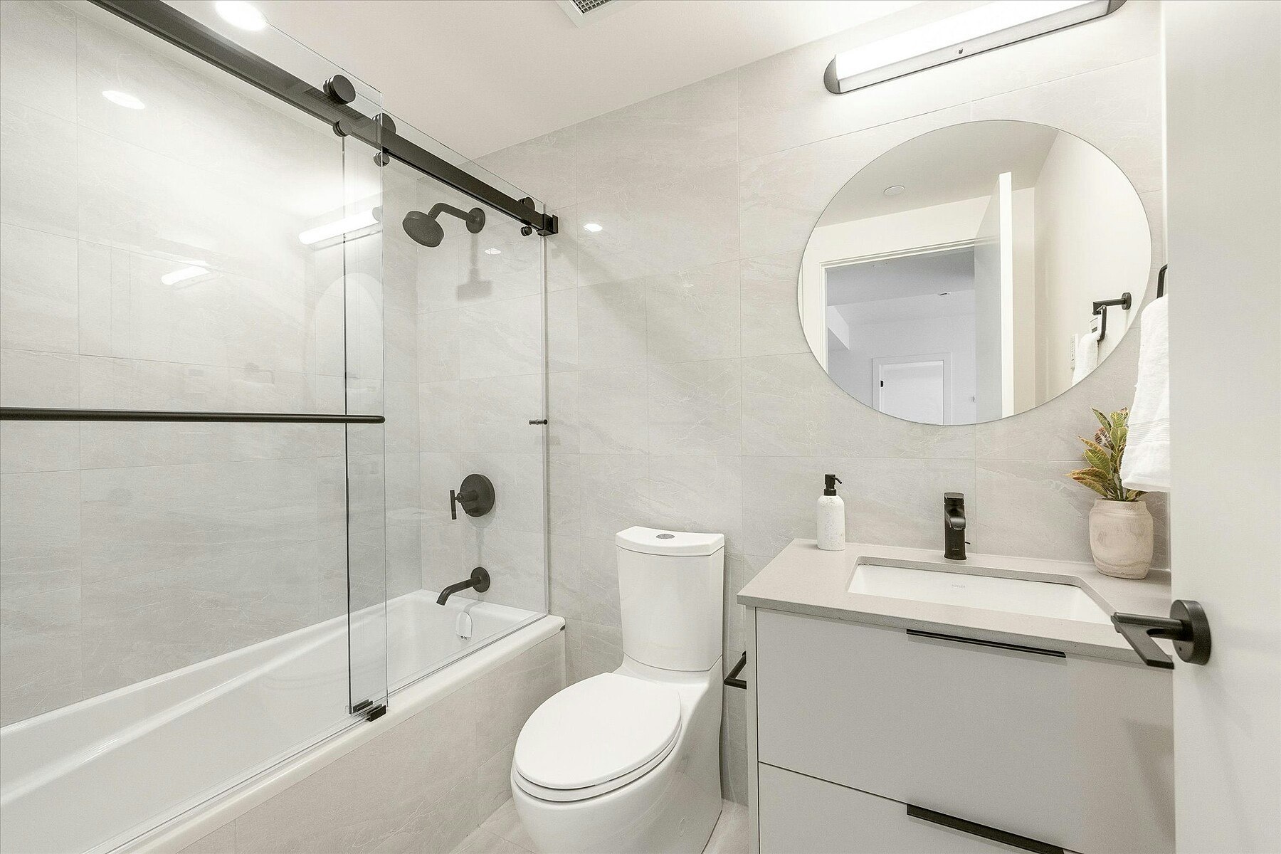 503-3700 Capozzi Road, Kelowna, BC, V1W 0J5 - 33