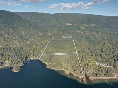 7425 Sechelt Inlet Road - 2