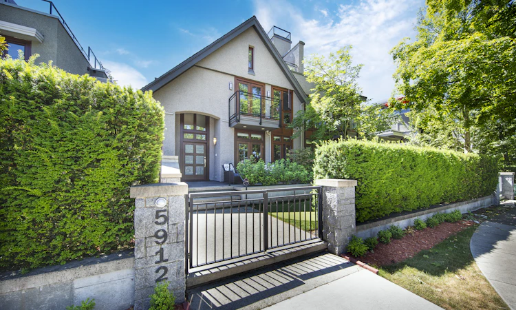 5912 Chancellor Boulevard