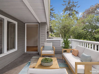 207-1518 Bowser Avenue - 3