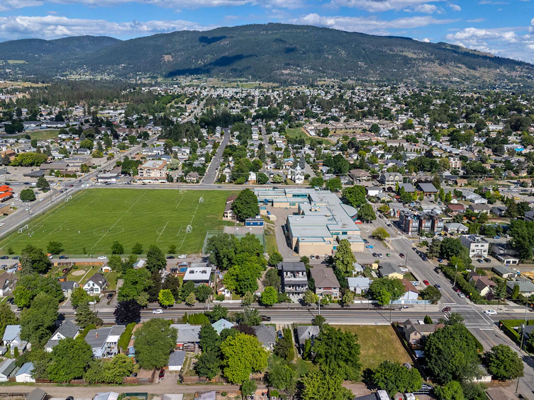 4204 29th Street, Vernon, BC, V1T 5B5 - 52