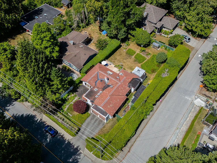 1110 Handsworth Road, North Vancouver, BC, V7R 2A8 - 32