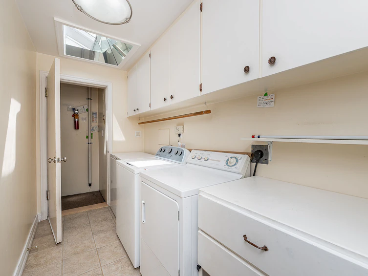 1110 Handsworth Road, North Vancouver, BC, V7R 2A8 - 18