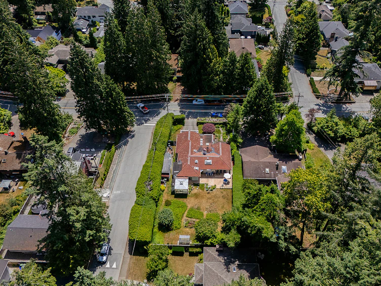 1110 Handsworth Road, North Vancouver, BC, V7R 2A8 - 43