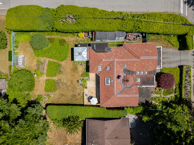 1110 Handsworth Road, North Vancouver, BC, V7R 2A8 - 38