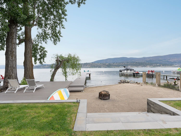 2764 Abbott Street, Kelowna, BC, V1Y 1G4 - 61