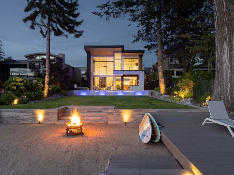 2764 Abbott Street, Kelowna, BC, V1Y 1G4