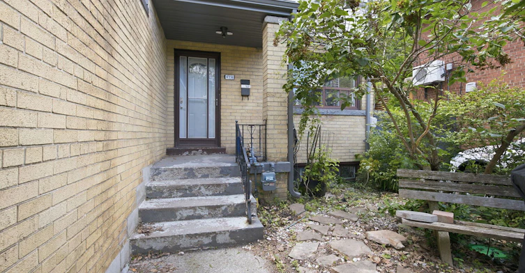 Upper-676 Beresford Avenue, Toronto, ON, M6S 3C5 - 2