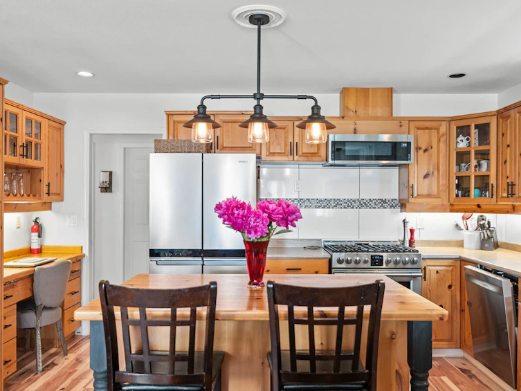4664 Sunshine Coast Highway, Sechelt, BC, V7Z 0E5 - 9