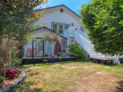 4664 Sunshine Coast Highway - 2