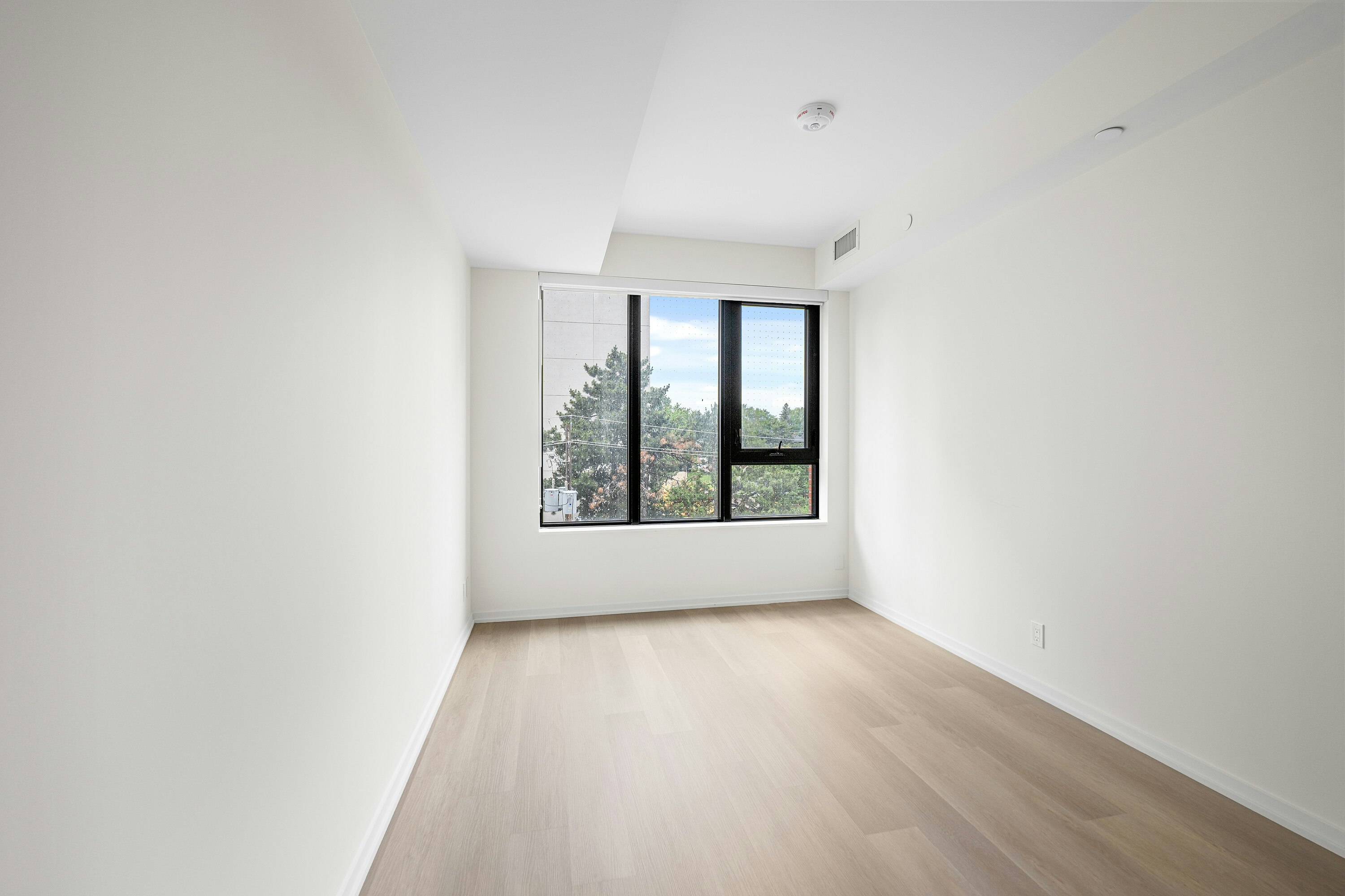 303-109 Erskine Avenue, Toronto, ON, M4P 0G8 - 11