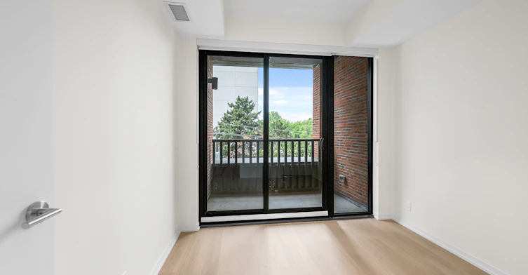 303-109 Erskine Avenue, Toronto, ON, M4P 0G8 - 13