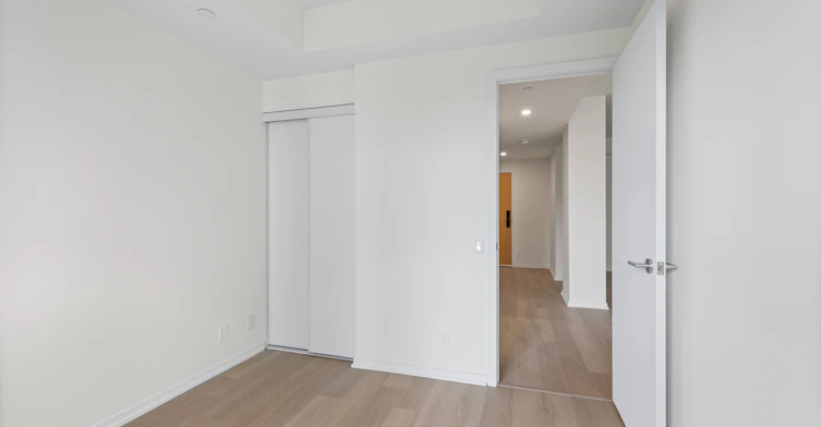 303-109 Erskine Avenue, Toronto, ON, M4P 0G8 - 12
