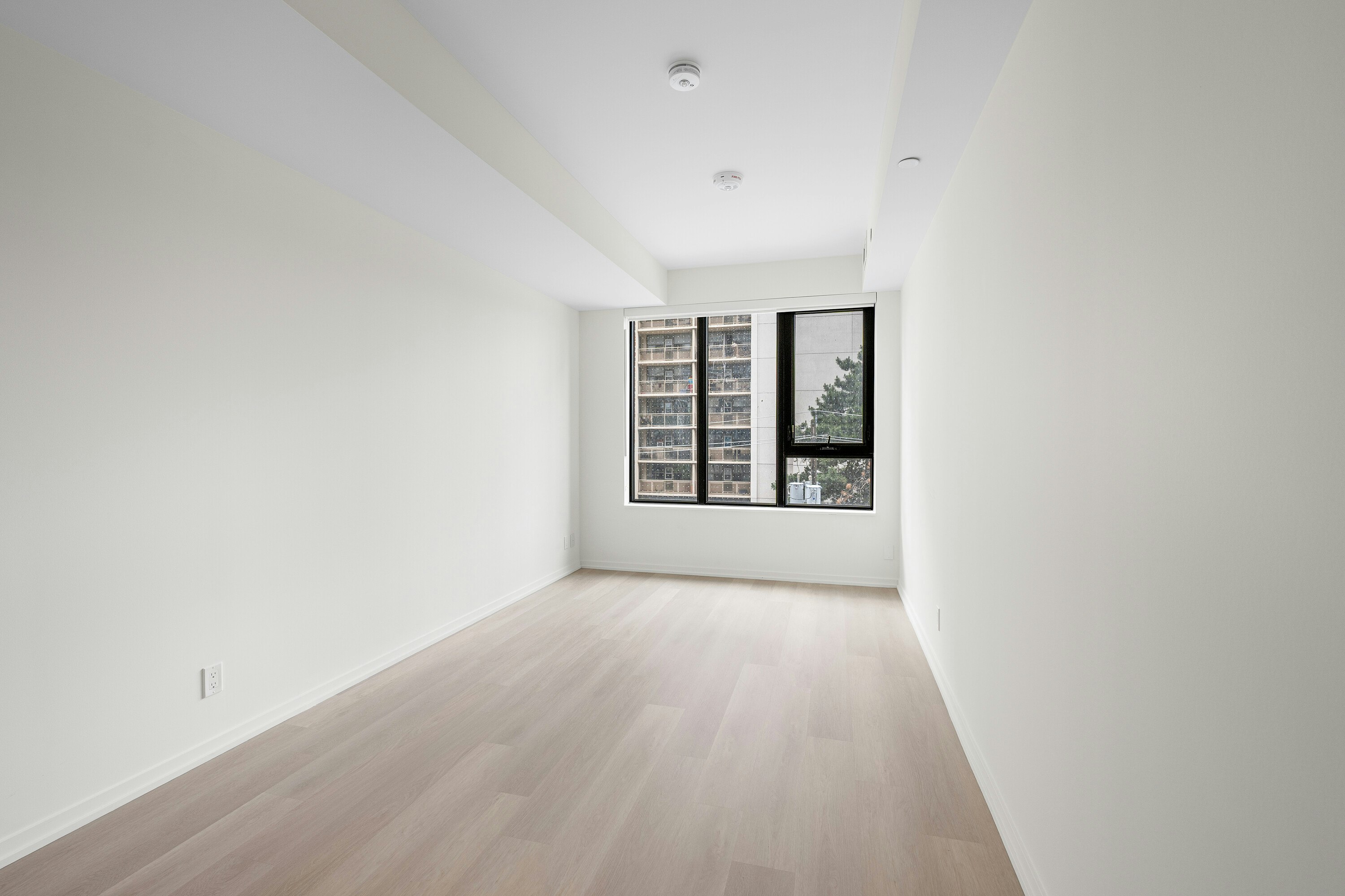 303-109 Erskine Avenue, Toronto, ON, M4P 0G8 - 10