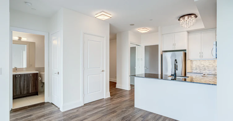 1118-1 Old Mill Drive, Toronto, ON, M6S 0A1 - 6