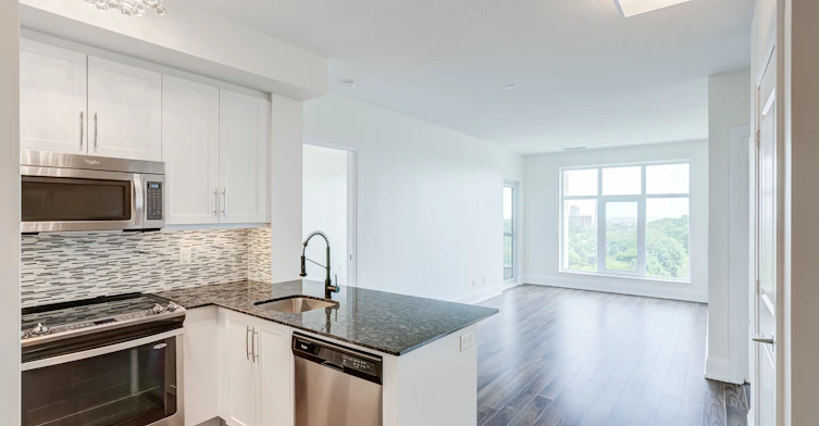 1118-1 Old Mill Drive, Toronto, ON, M6S 0A1 - 4