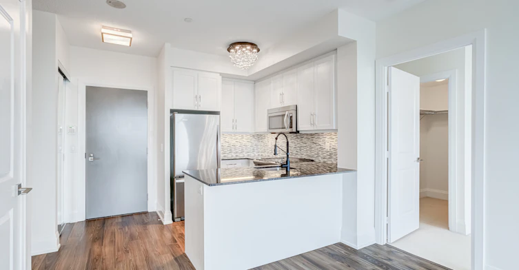 1118-1 Old Mill Drive, Toronto, ON, M6S 0A1 - 5