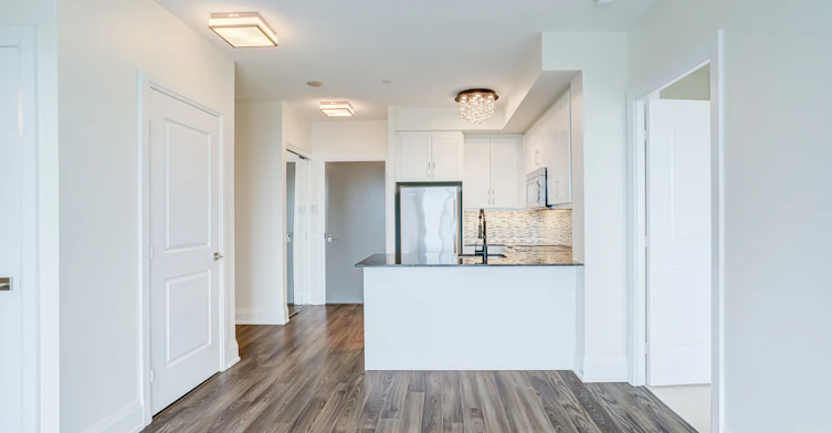 1118-1 Old Mill Drive, Toronto, ON, M6S 0A1 - 8