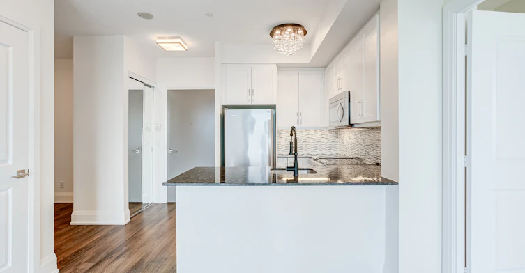 1118-1 Old Mill Drive, Toronto, ON, M6S 0A1 - 11