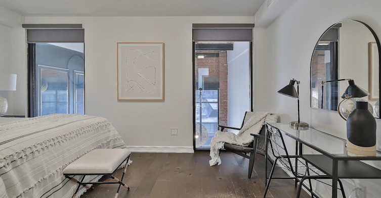 441-43 Hanna Avenue, Toronto, ON, M6K 1X1 - 17