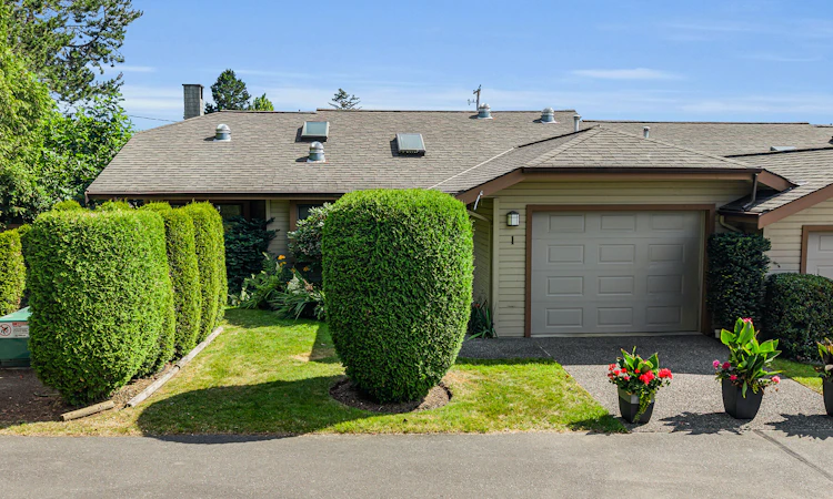 1-1144 Verdier Avenue