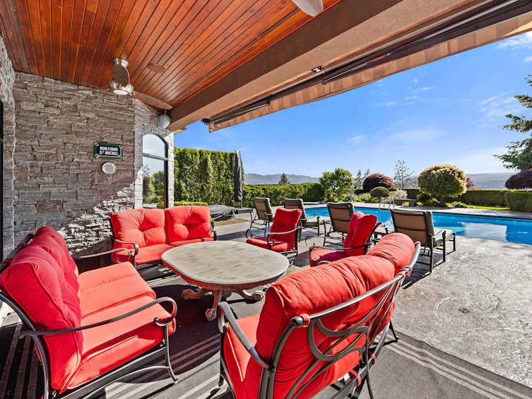 2449 Selkirk Drive, Kelowna, BC, V1V 2R7 - 61