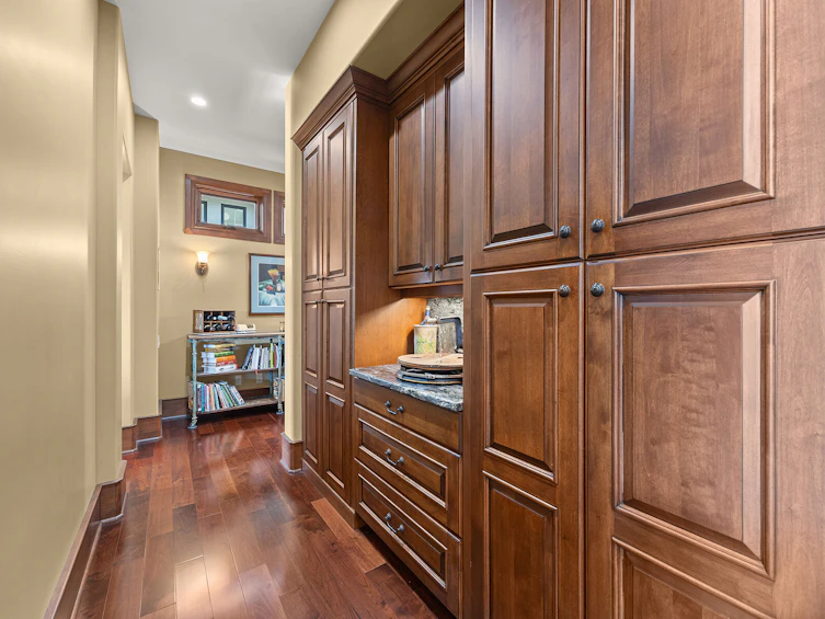 2449 Selkirk Drive, Kelowna, BC, V1V 2R7 - 46