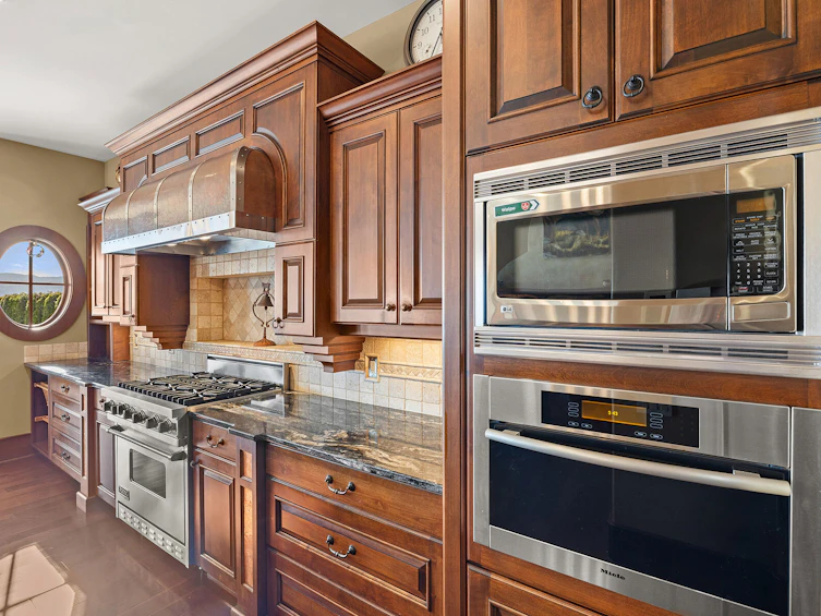 2449 Selkirk Drive, Kelowna, BC, V1V 2R7 - 32