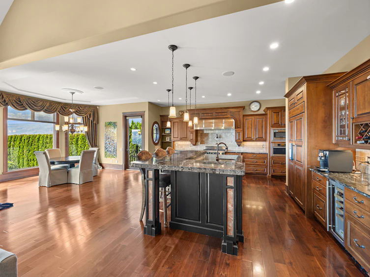 2449 Selkirk Drive, Kelowna, BC, V1V 2R7 - 20