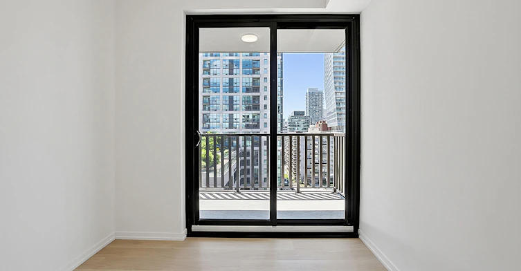 1110-109 Erskine Avenue, Toronto, ON, M4P 1Y5 - 22