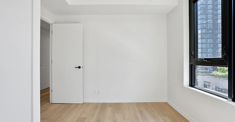 1110-109 Erskine Avenue, Toronto, ON, M4P 1Y5 - 39