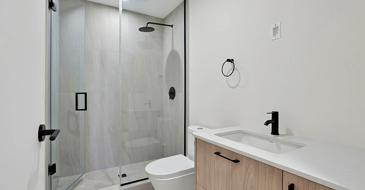 1110-109 Erskine Avenue, Toronto, ON, M4P 1Y5 - 29