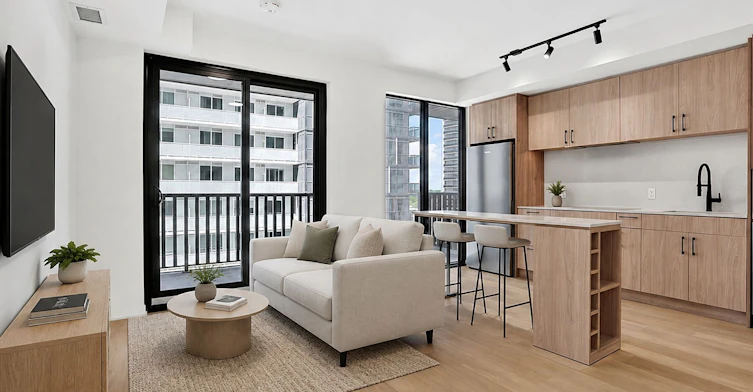 1110-109 Erskine Avenue, Toronto, ON, M4P 1Y5 - 10