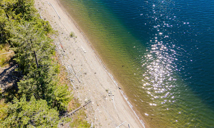 3-4990 Sunnybrae Canoe Point Road