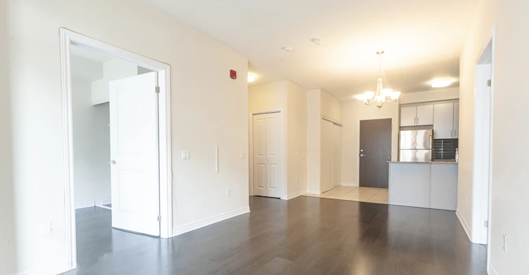 315-216 Oak Park Boulevard, Oakville, ON, L6H 0K3