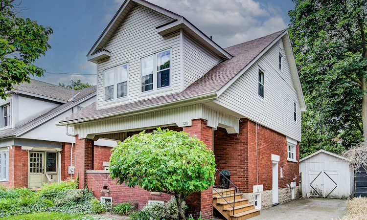 151 Esson Street