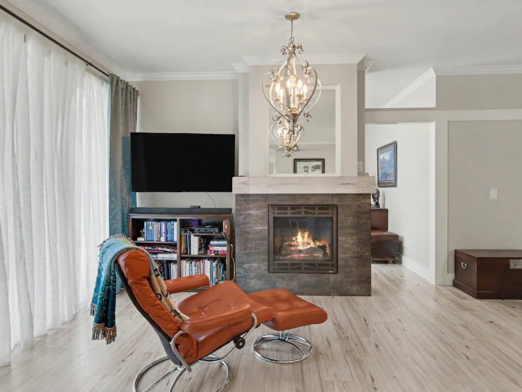 208-1765 Martin Drive, Surrey, BC, V4A 9T6 - 7