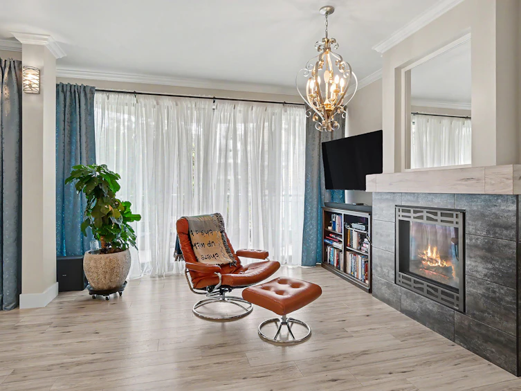 208-1765 Martin Drive, Surrey, BC, V4A 9T6 - 8
