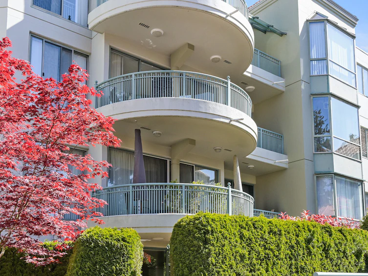 208-1765 Martin Drive, Surrey, BC, V4A 9T6