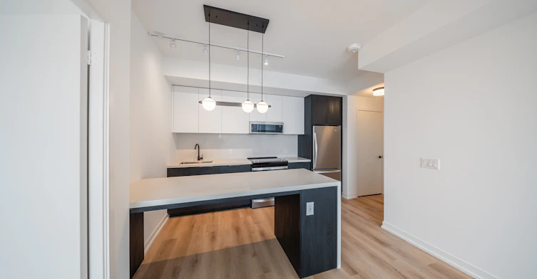 1711-5 York Garden Way, Toronto, ON, M6A 2V1 - 8