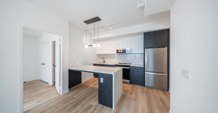 1711-5 York Garden Way, Toronto, ON, M6A 2V1 - 9