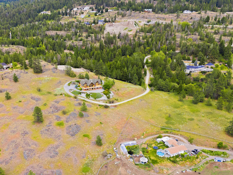 4520 Farmers Drive, Kelowna, BC, V1P 1A3 - 100