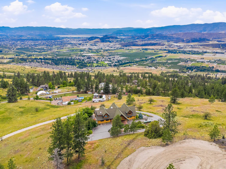 4520 Farmers Drive, Kelowna, BC, V1P 1A3 - 98