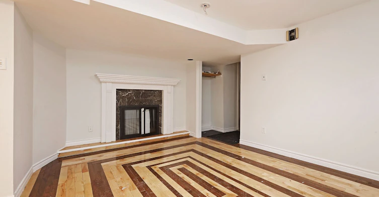 Lower-212 Glebemount Avenue, Toronto, ON, M4C 3T1 - 22