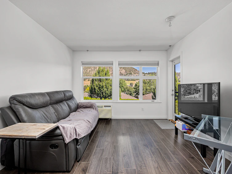 307-567 Yates Road, Kelowna, BC, V1V 2V4 - 13