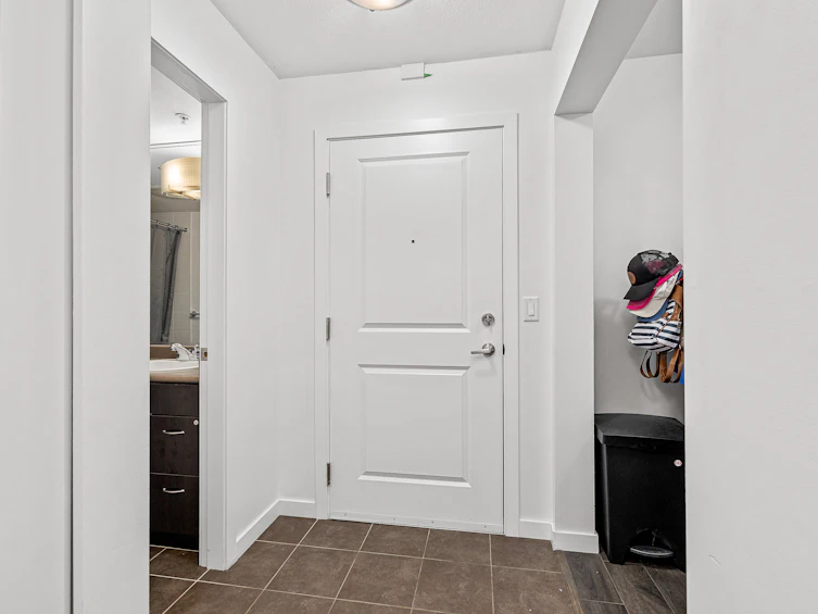 307-567 Yates Road, Kelowna, BC, V1V 2V4 - 4