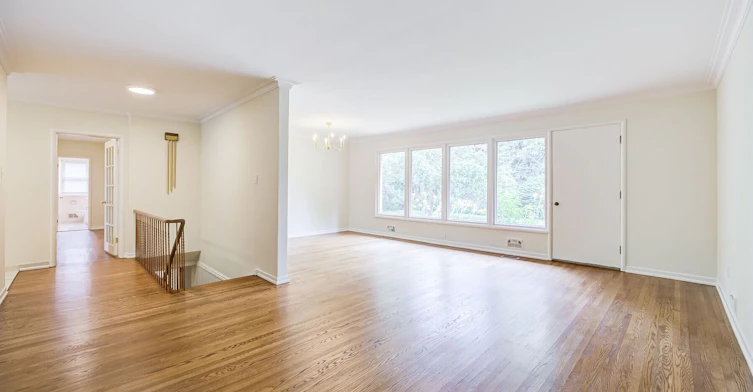25 Abinger Crescent, Toronto, ON, M9B 2Y4 - 9