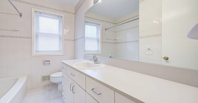 25 Abinger Crescent, Toronto, ON, M9B 2Y4 - 23