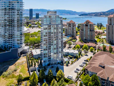 1706-1151 Sunset Drive - 2
